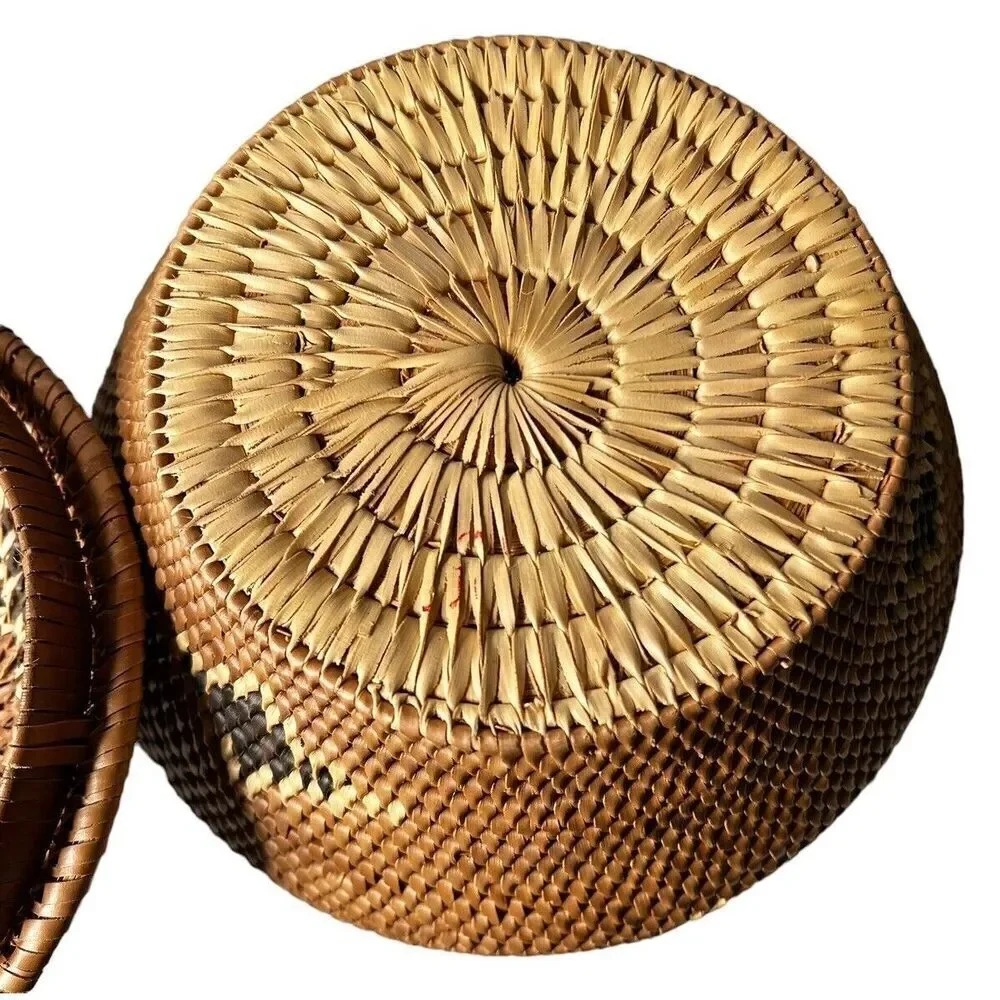 Vintage Hand Woven basket with lid 6 X 7